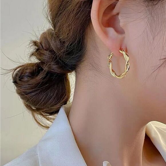 5/$25 GOLD TWISTED HOOPS - Picture 1 of 5